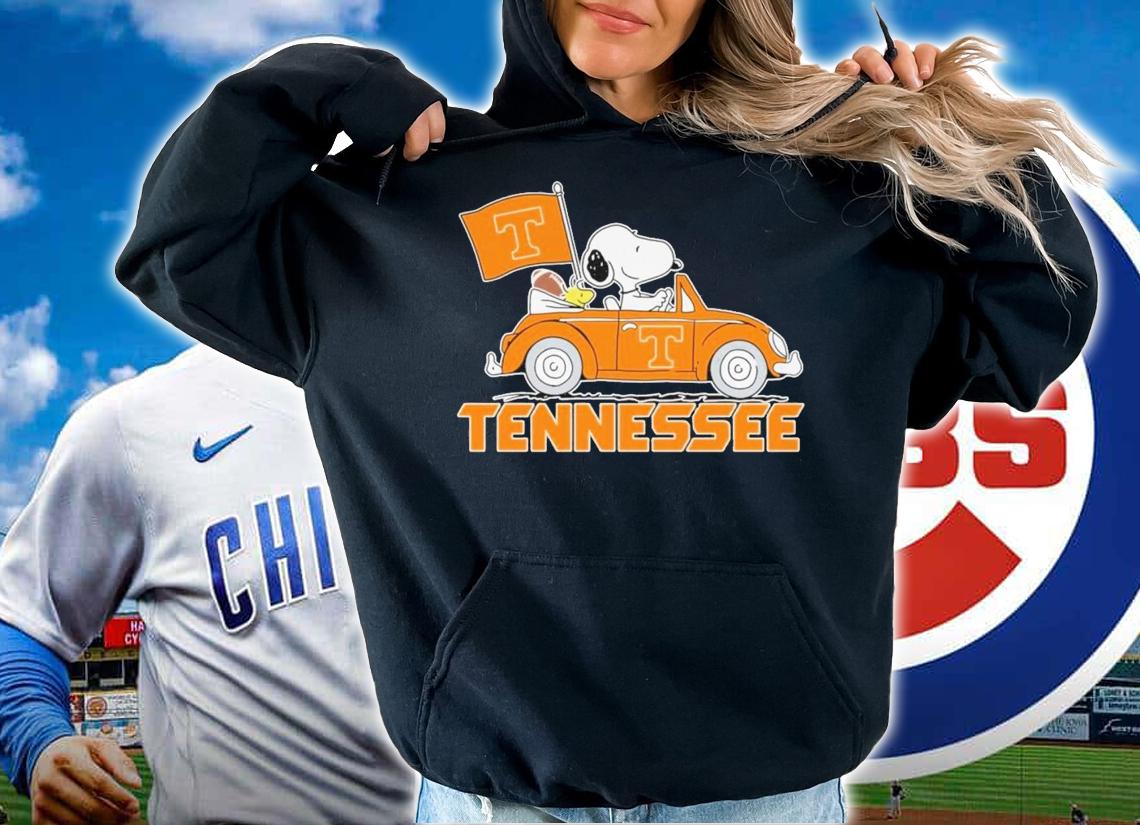 Snoopy And Woodstock Driving Car Tennessee Volunteers Flag t-shirt