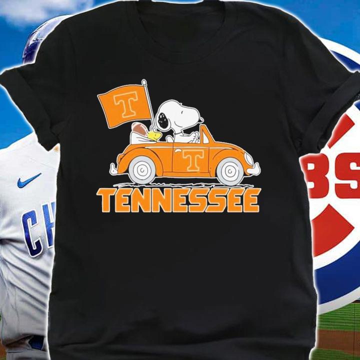 Snoopy And Woodstock Driving Car Tennessee Volunteers Flag t-shirt