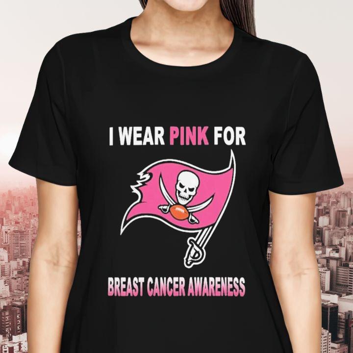 Tampa Bay Buccaneers I Wear Pink For Breast Cancer Awareness T-Shirt womenshirt